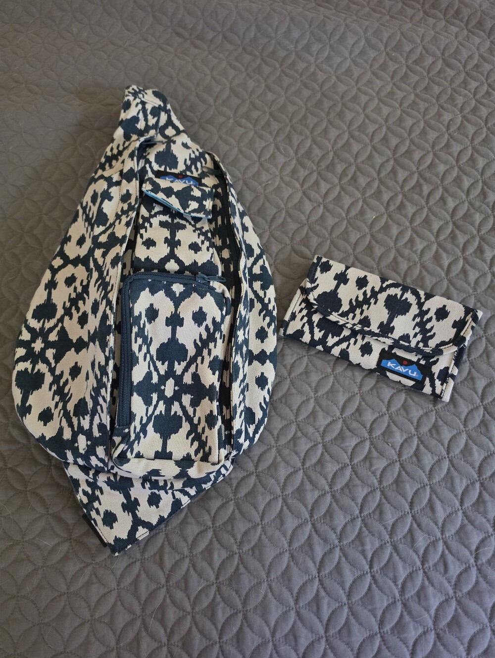 Kavu Sling Bag And Wallet Set